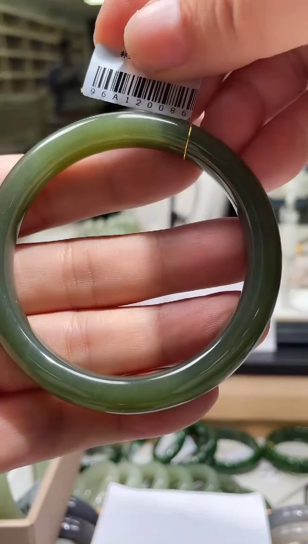 未镶嵌手镯和田玉58-60圈口 0086