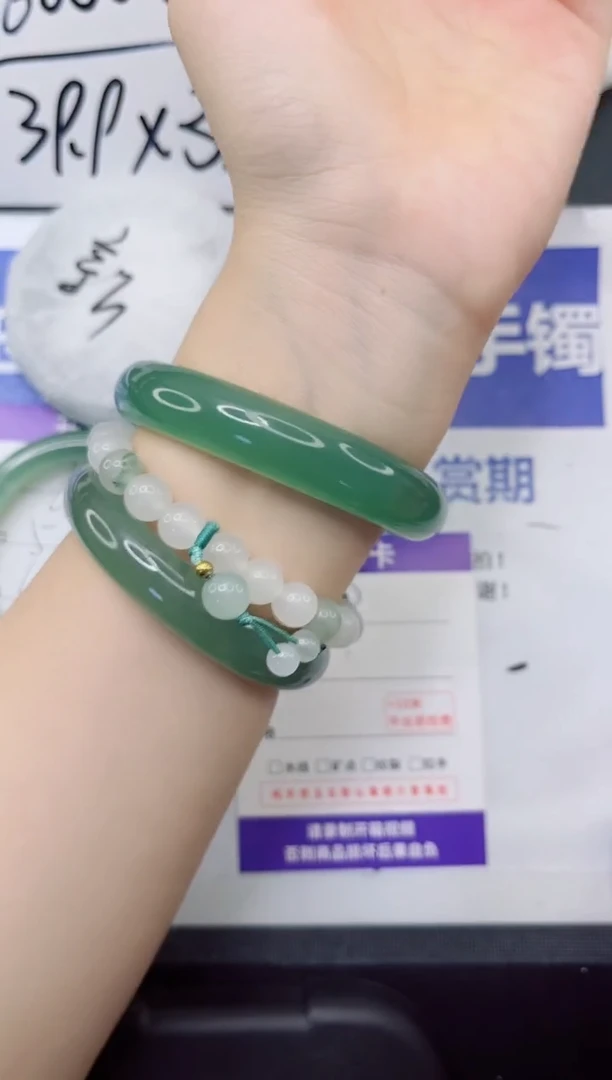 未镶嵌手镯石英质玉69-60