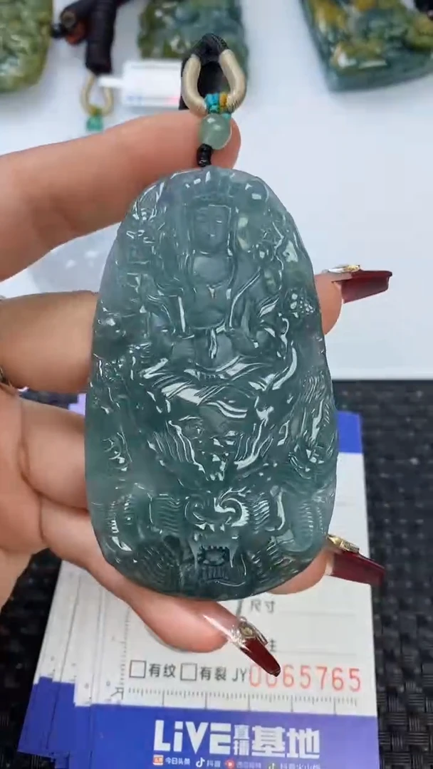 【闪购商品】翡翠颈饰未镶嵌111111111111111