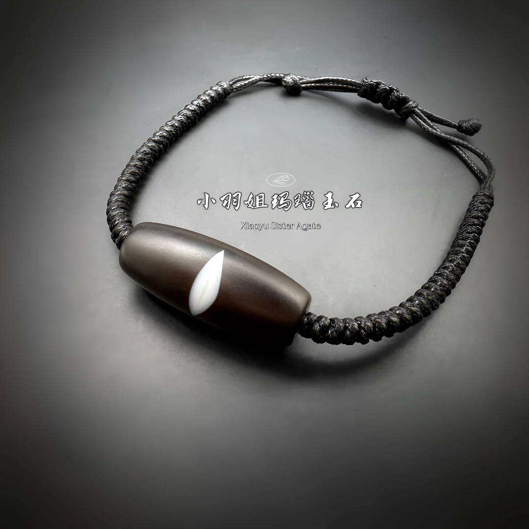天然哑光玛瑙凤眼手链 尺寸 32*13