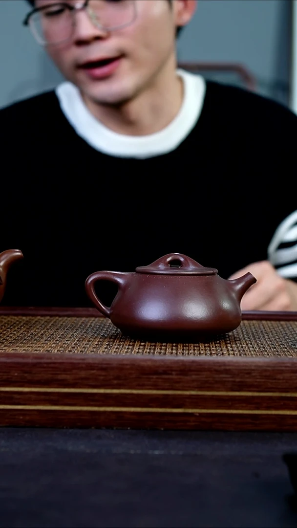 茶壶紫砂 LY     一厂老紫泥    景舟石瓢    240cc