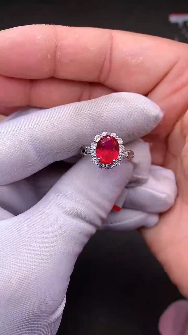【闪购商品】红宝石戒指银S925镶嵌....