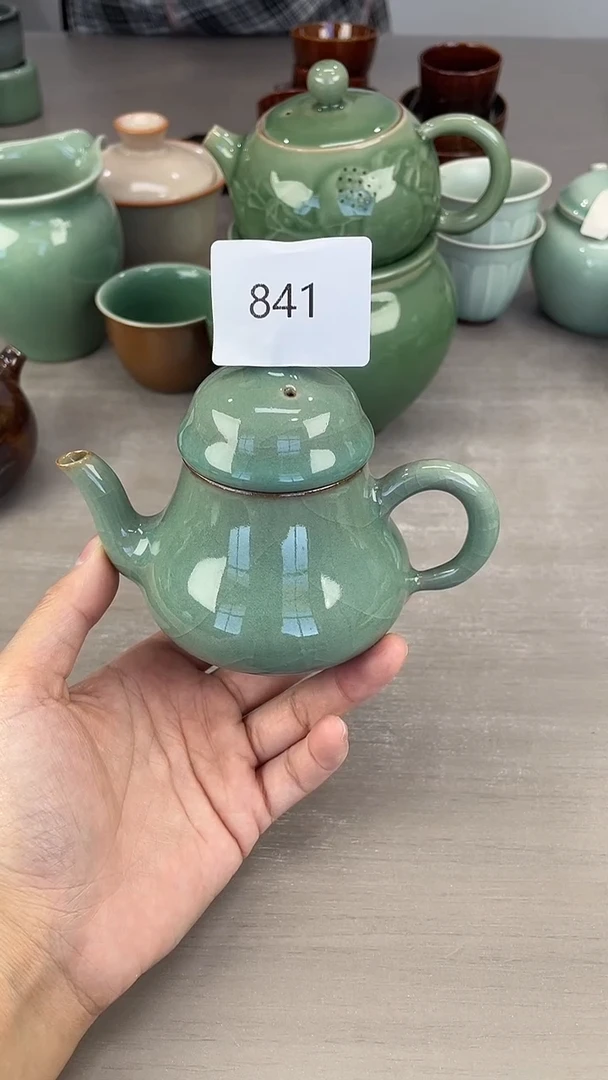 青瓷仓储福利清仓841