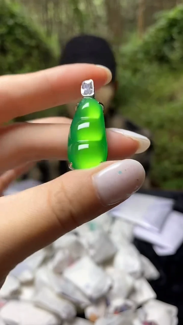 满色吊坠  所见即所得！