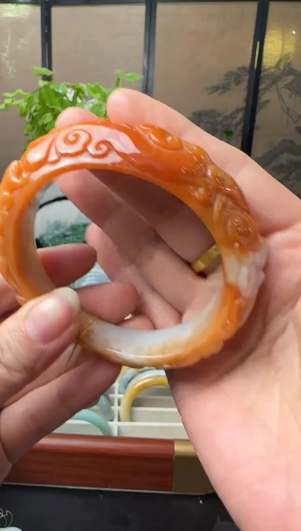 未镶嵌手镯翡翠翡翠手镯