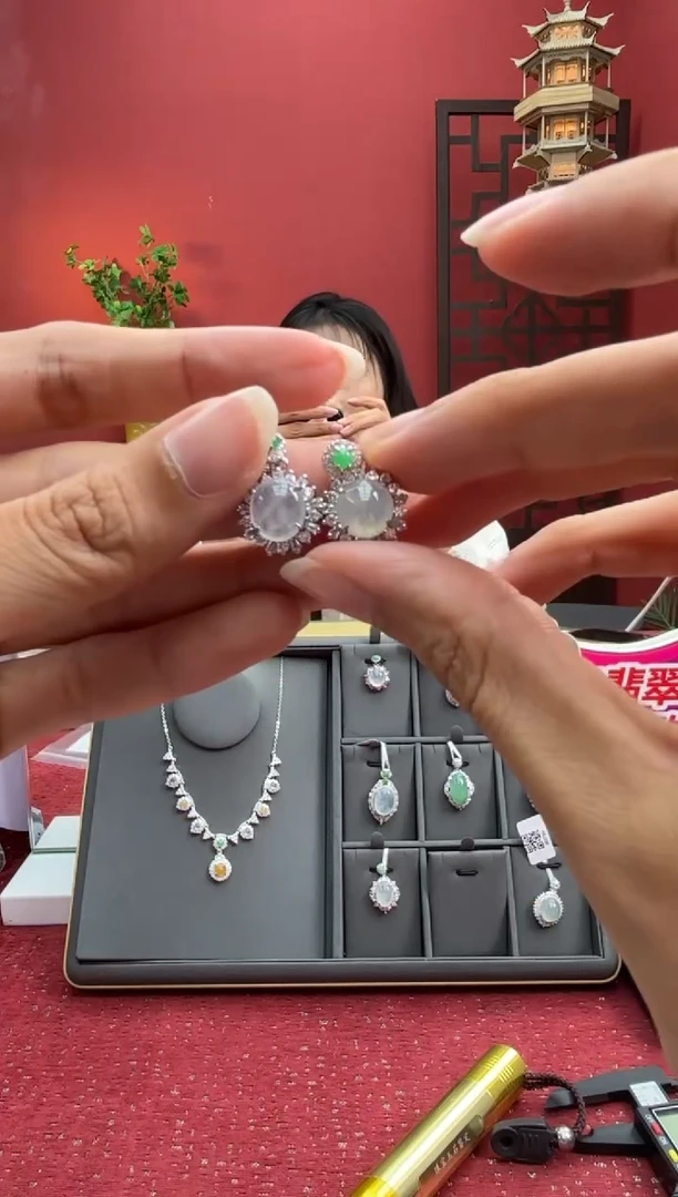 颈饰银S925镶嵌翡翠501765/多样性发一
