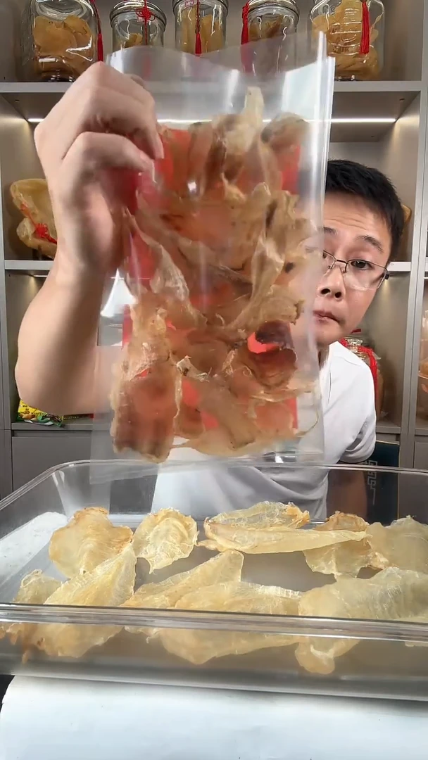 中国大陆溢****！土鳘100米福利