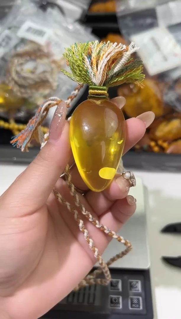 裸石琥珀未镶嵌天然琥珀蜜蜡吊坠