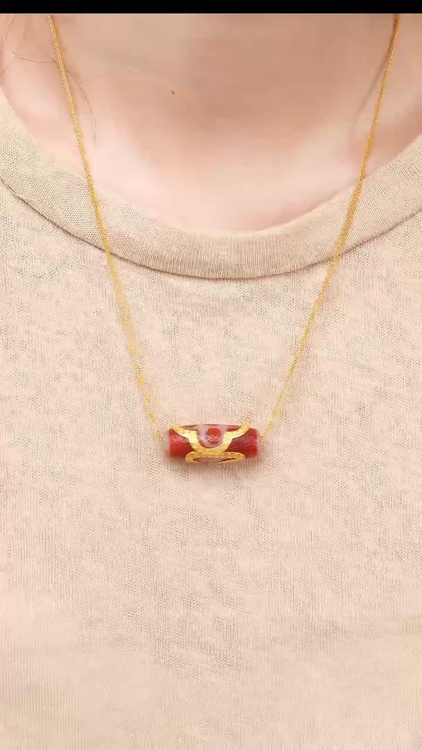 【闪购商品】玛瑙/玉髓颈饰18K金镶嵌Z28284红肉五闪吊坠