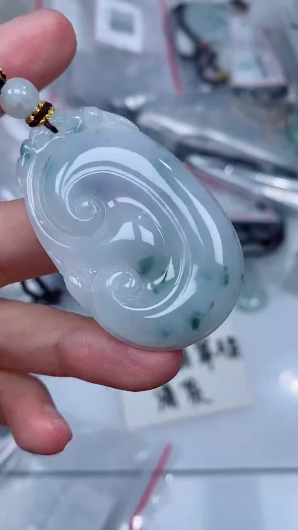 颈饰未镶嵌翡翠吊坠