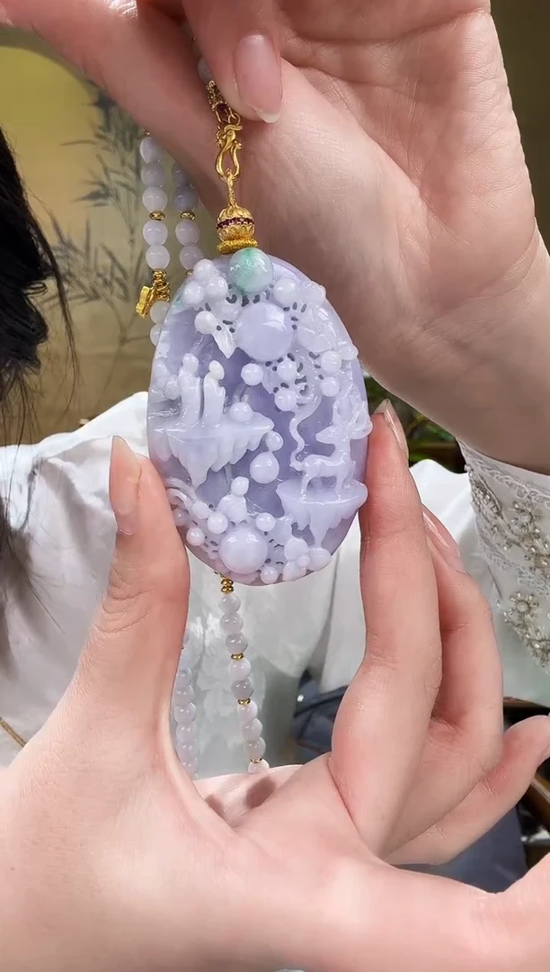 颈饰未镶嵌翡翠吊坠