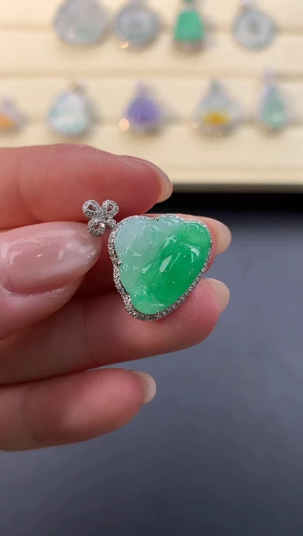 【闪购商品】翡翠颈饰18K金镶嵌D783