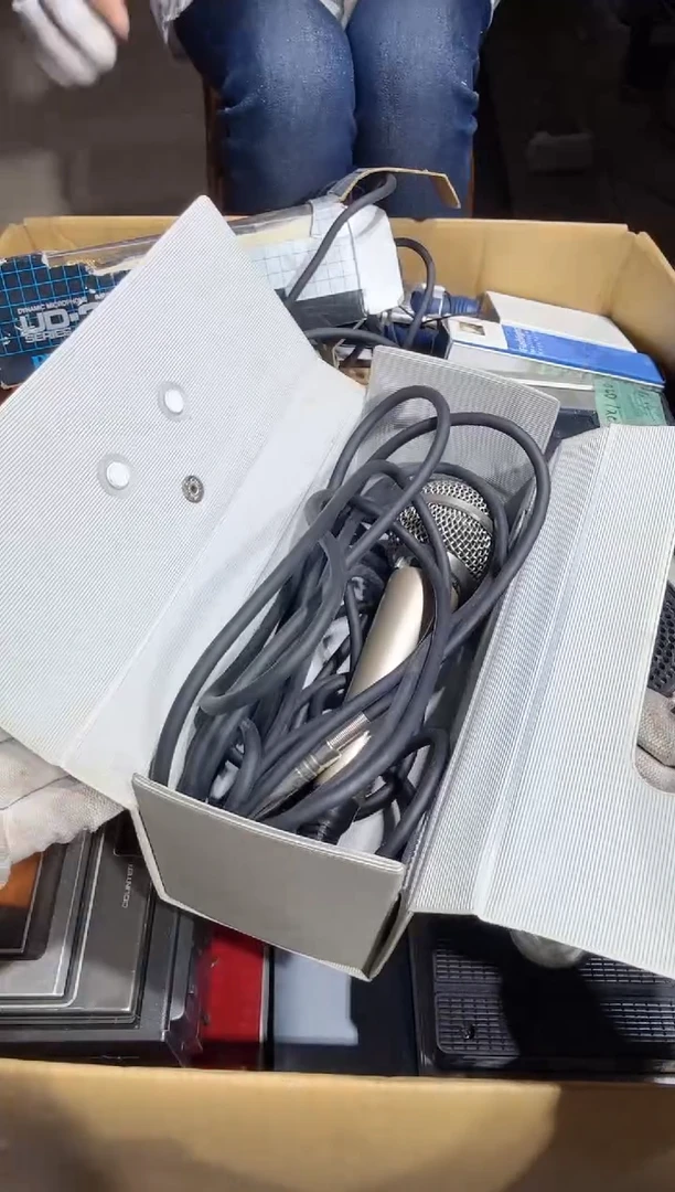 8新保*   155中古商品，瑕疵品，不保好坏。