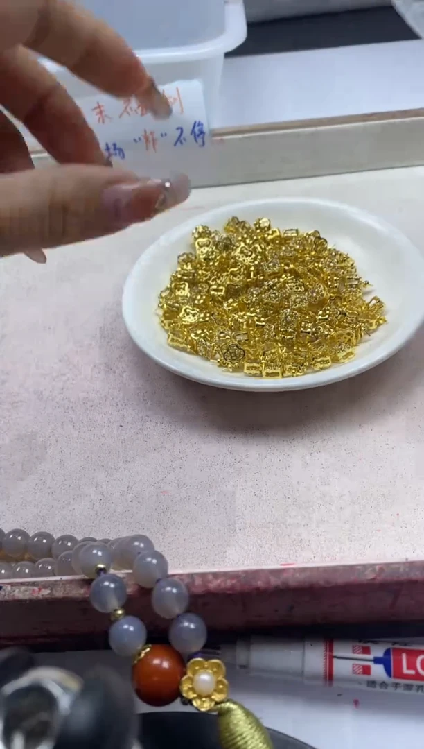 【闪购商品】玛瑙/玉髓颈饰银S800镶嵌x1123四叶草吊坠扣5颗