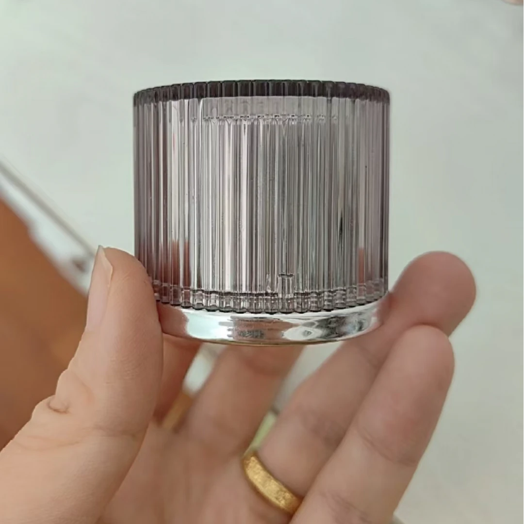 白月光眼霜15g一盒