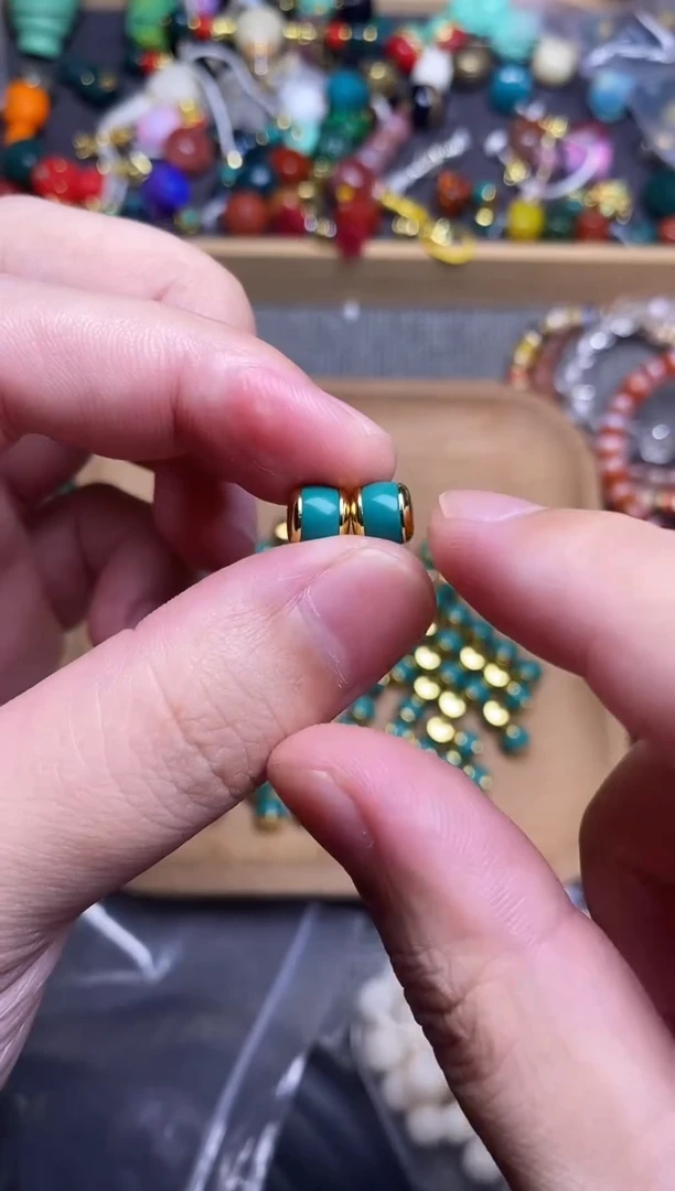 精工镶嵌老油绿汉堡卡6+mm 一对发