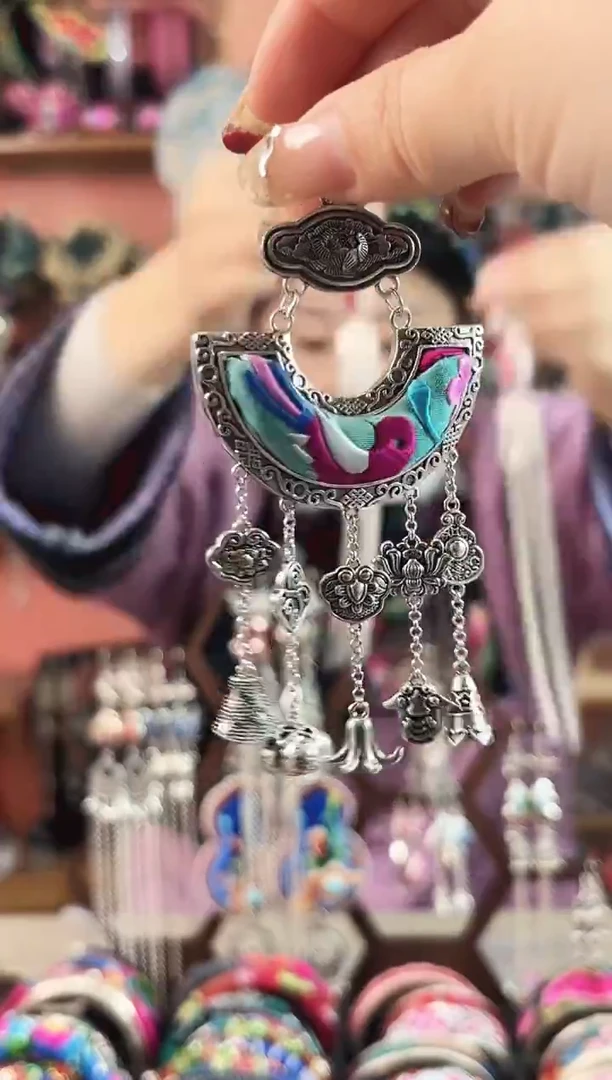 艺枝独绣手工饰品  84