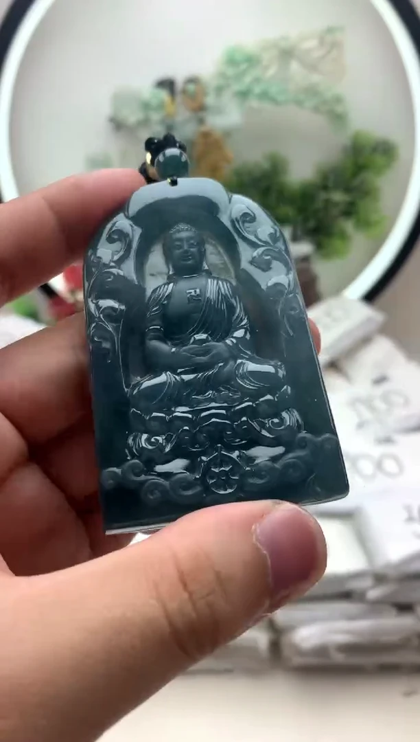 颈饰未镶嵌翡翠大日