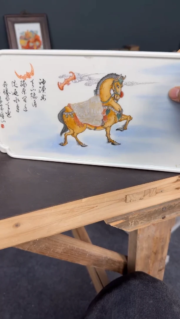 以笔为心，以瓷为纸。