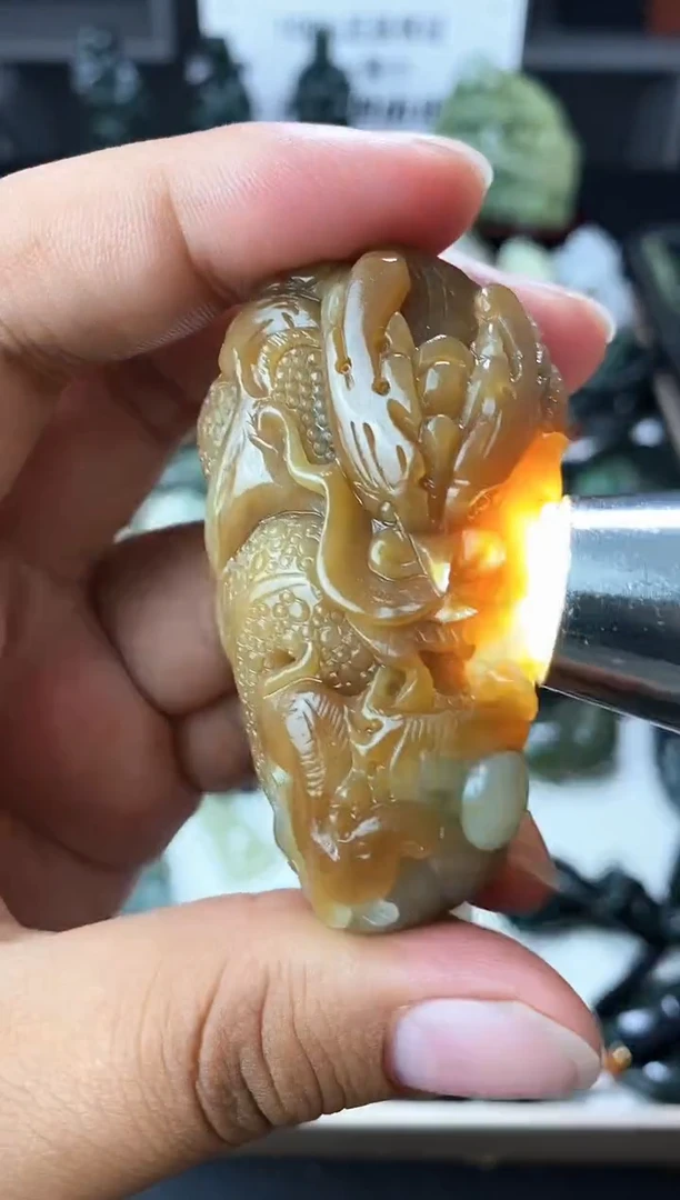 颈饰未镶嵌和田玉1
