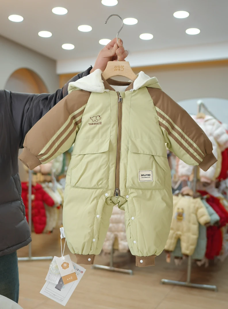 婴儿连帽加厚新生儿婴幼儿潮牌运动恐龙盘扣白鸭绒羽绒服6059