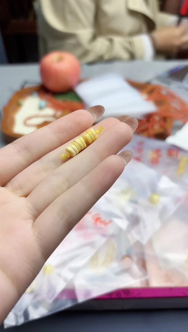 裸石蜜蜡未镶嵌蜜蜡配饰一组6mm+HS
