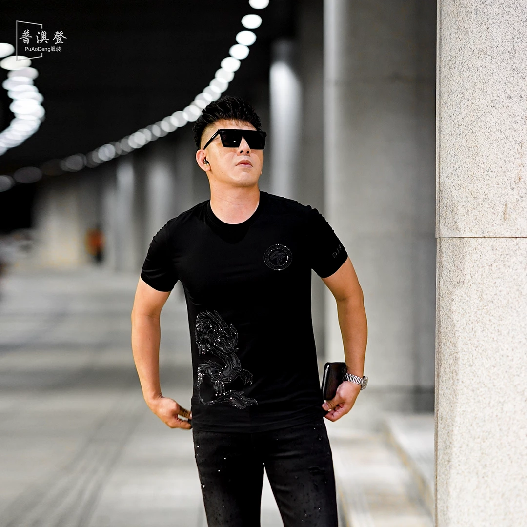 2025夏季新款时尚潮流个性百搭修身痞帅刺绣烫钻网红男士短袖T恤