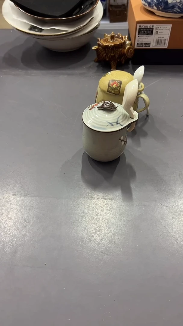 瓷片满38包邮，编号：H343  2只