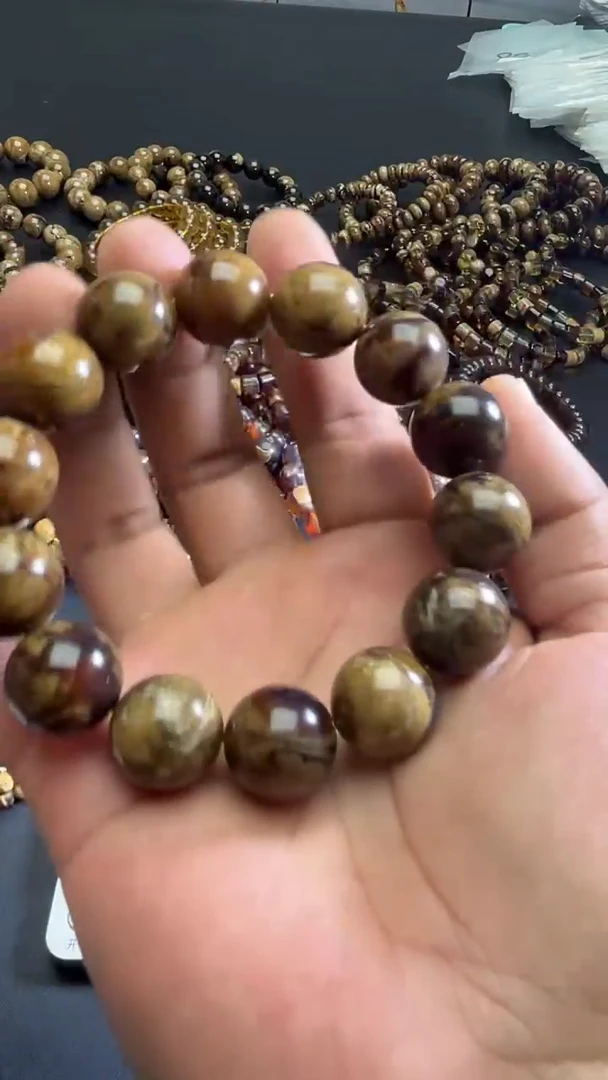 裸石琥珀未镶嵌88