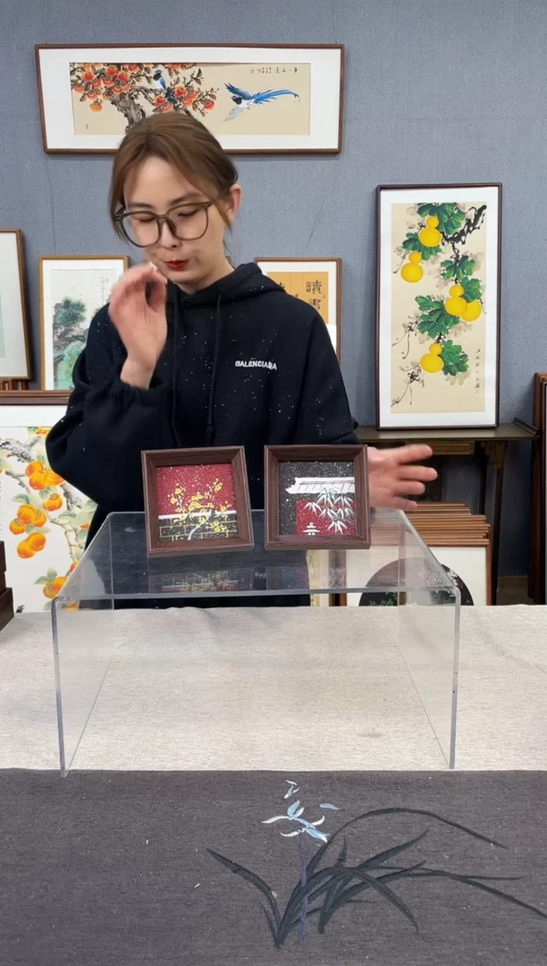 【闪购商品】国画5寸-小摆台作品-两个红墙