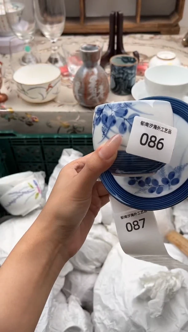 瓷片麦**妈O         086