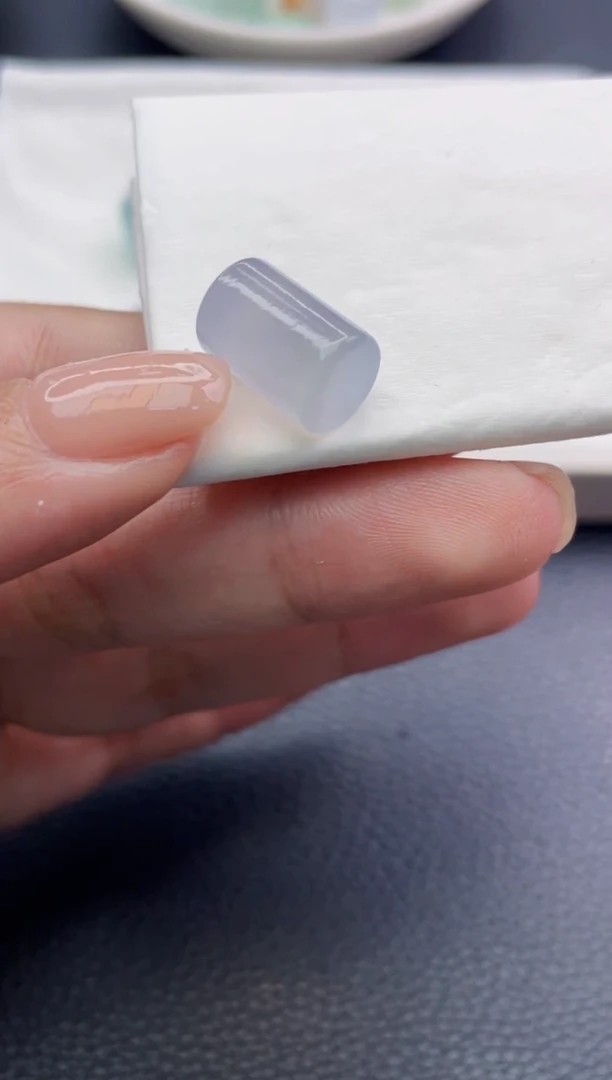 未镶嵌定制翡翠枚珠子