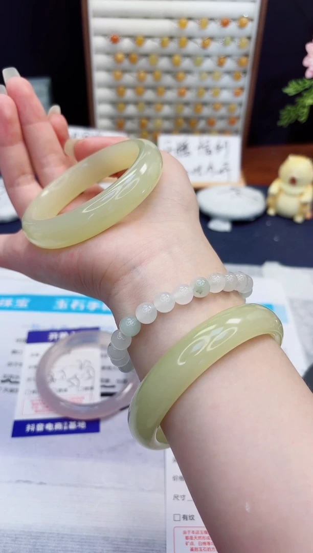 未镶嵌手镯石英质玉248-晴水-圈口55