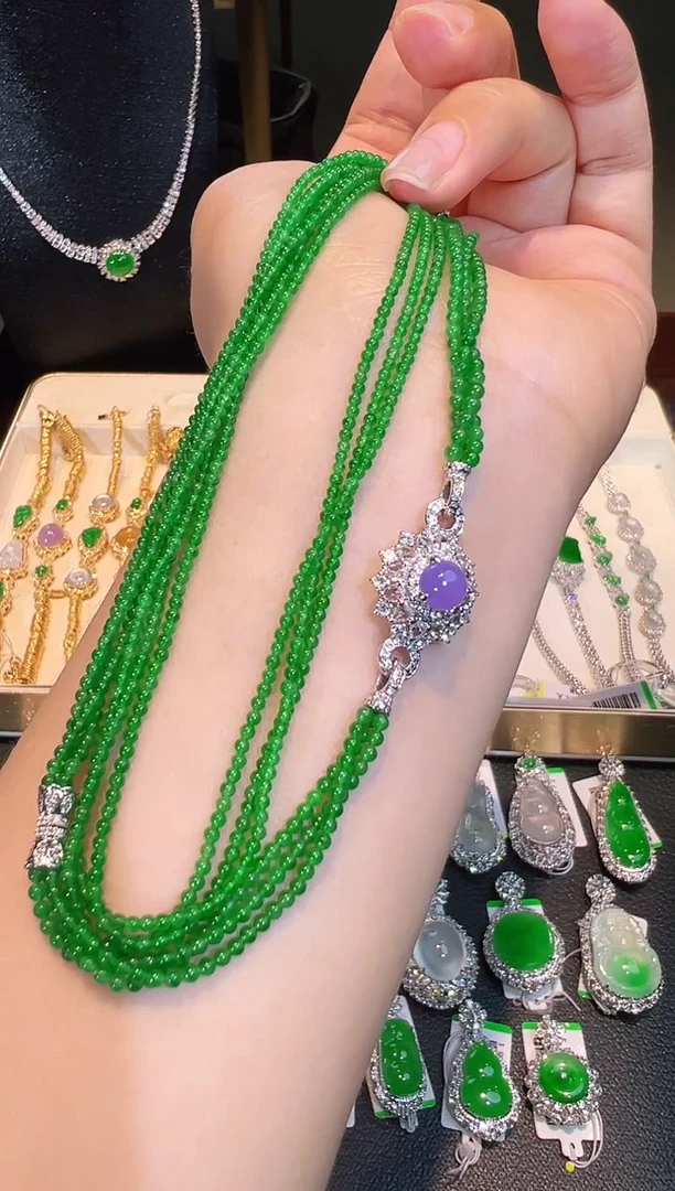 翡翠18K金镶嵌颈饰归*两带款