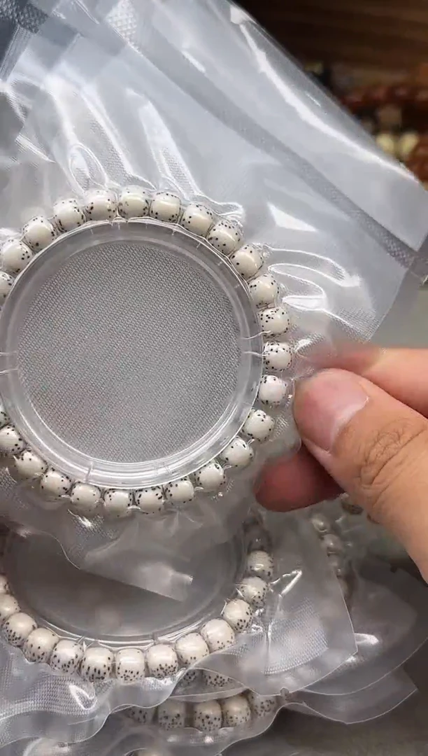 星月菩提手串 A级 原脂原白8*7河豚   原生态同枝