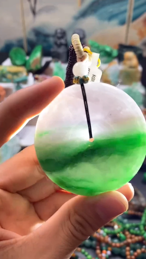 颈饰未镶嵌翡翠孤*天然A货翡翠