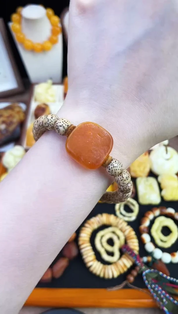 琥珀未镶嵌珠宝奇石柒月