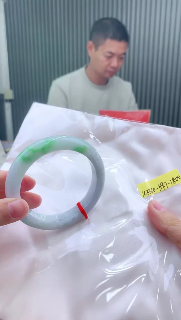 未镶嵌手镯翡翠59