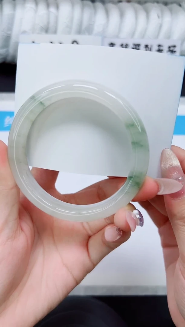 未镶嵌手镯石英质玉A18-61