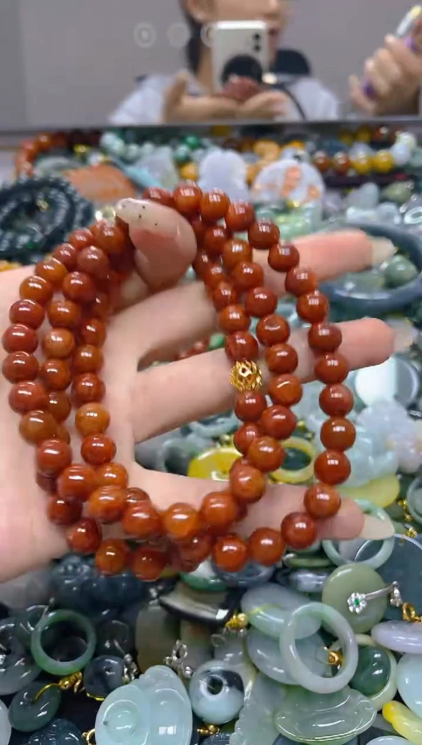 颈饰未镶嵌翡翠8MM/ T /翡翠A货，一件也是批发价