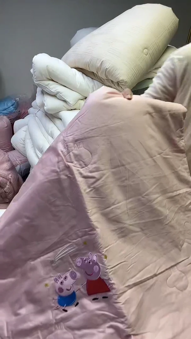 95%以上长绒棉夏被150*200