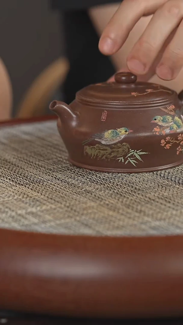 茶壶紫砂紫玉金砂 曼殊