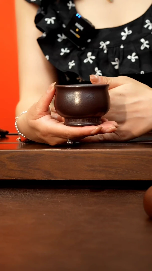 茶壶紫砂石红将军杯110cc左右