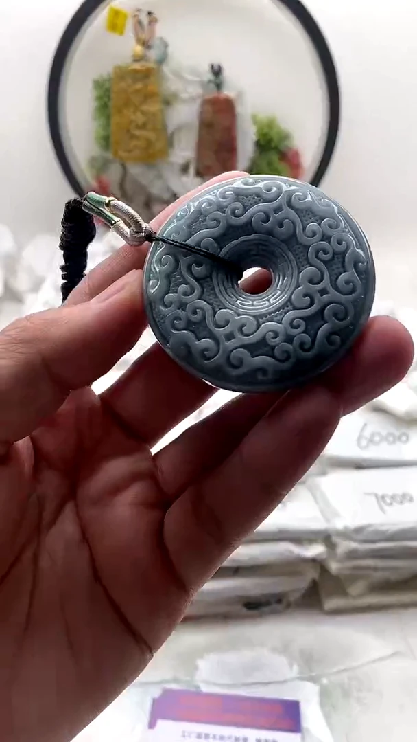 颈饰未镶嵌翡翠扣子