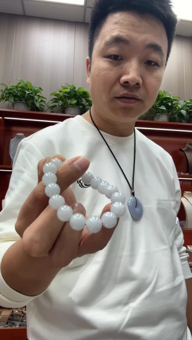 未镶嵌挂件翡翠A货翡翠多样性一件YW白月光圆珠手串
