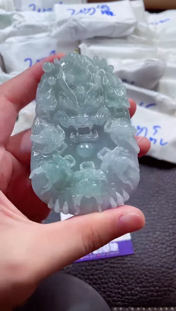 颈饰未镶嵌翡翠00003921