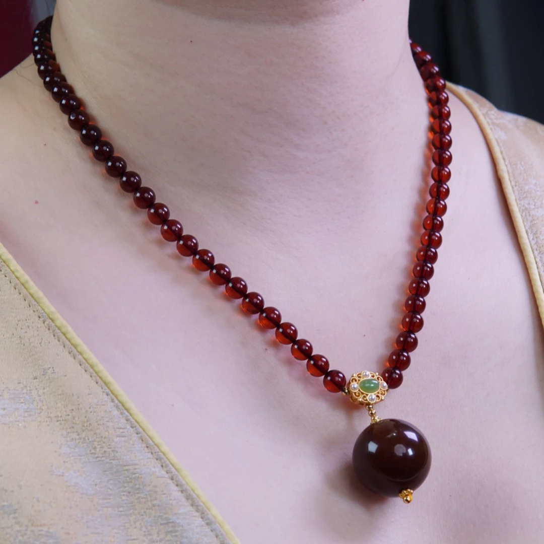 洋羊珠宝-缅甸血珀6+链子配紫罗兰灵草珀大单珠吊坠项链时尚百搭