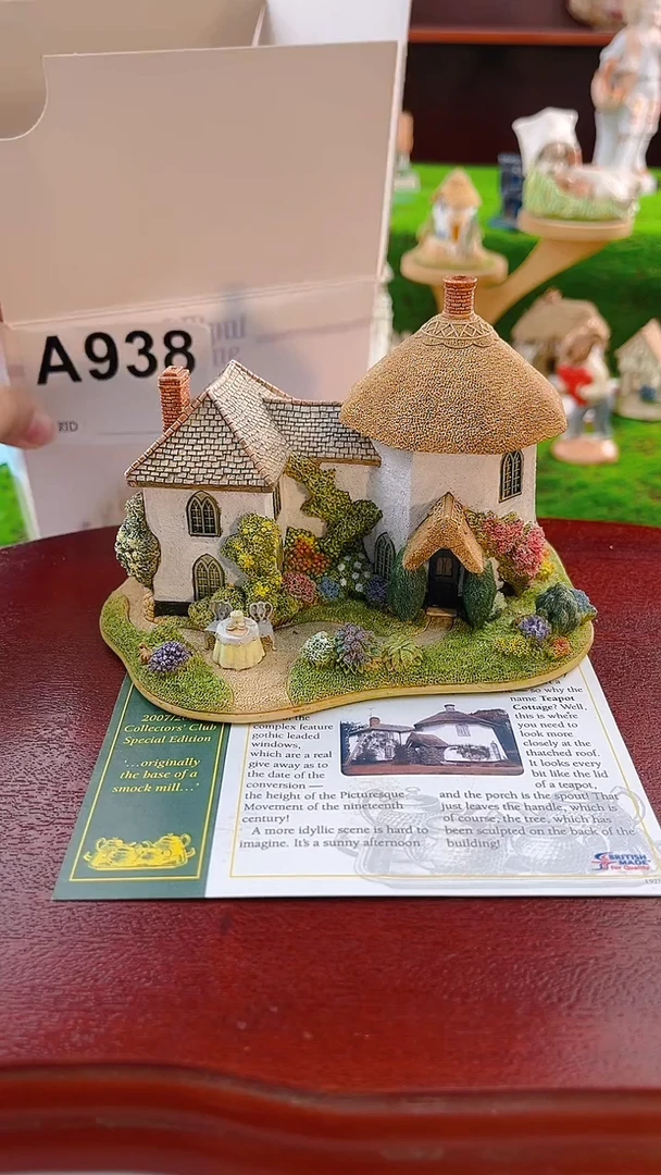 【闪购商品】紫砂茶宠Lilliput中古小房子938