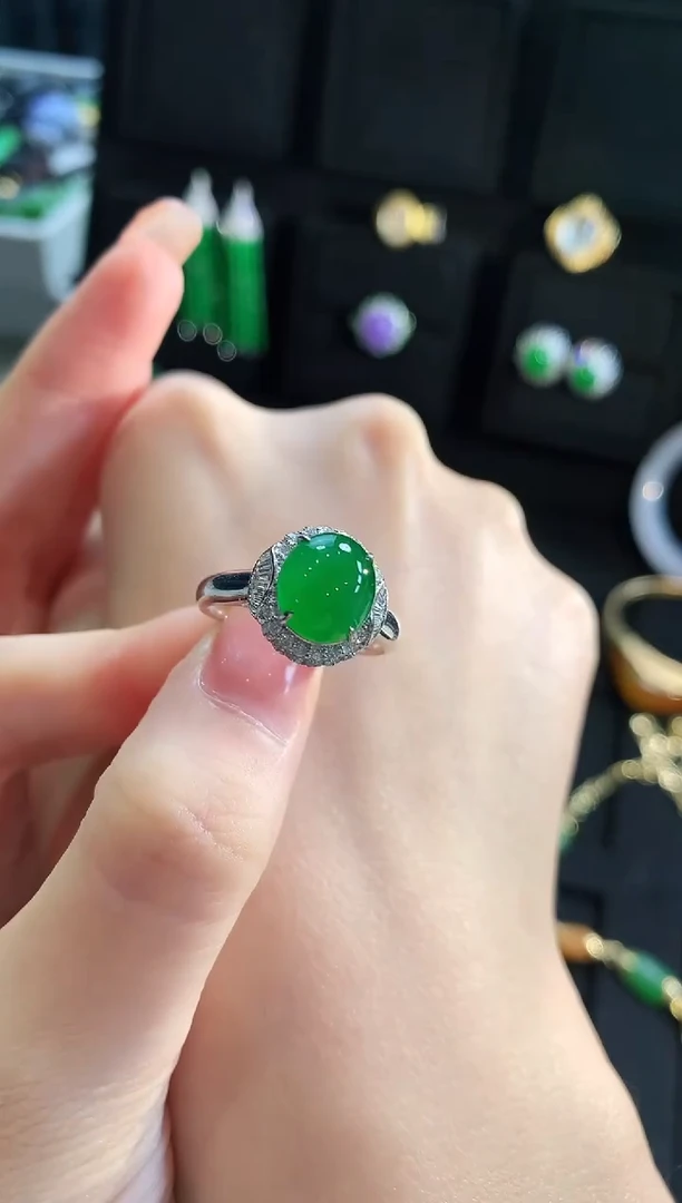 【闪购商品】翡翠戒指18K金镶嵌手饰