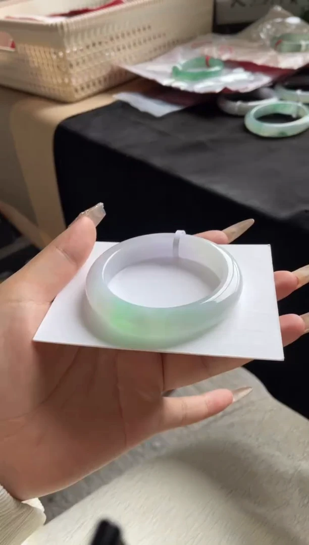 未镶嵌手镯翡翠三天鉴赏期